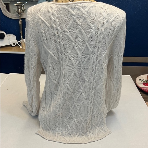 NILI  LOTAN CASHMERE CABLE KNIT SWEATER CREAM SIZE MEDIUM - Picture 6 of 16